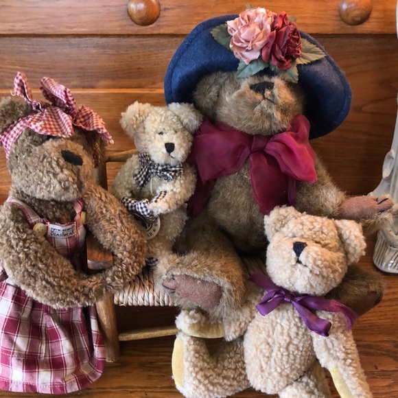 Other - Boyd’s bear bundle lot